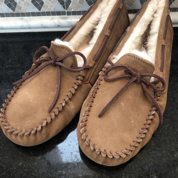 NWOB UGG® Dakota Slipper, Womens Size 10, Chestnut - Picture 2 of 7